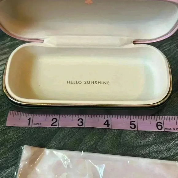 Kate Spade Glasses Holder - Picture 7 of 7